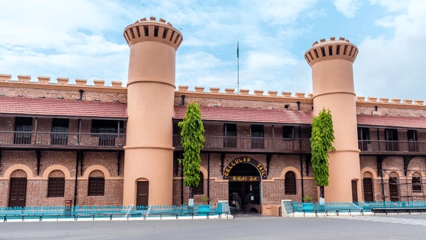 Cellular_Jail